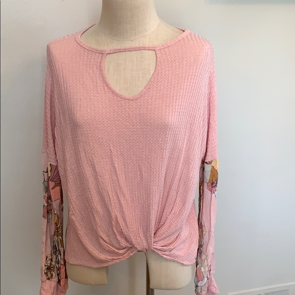 Blush Floral Print Sleeve Top with front twist